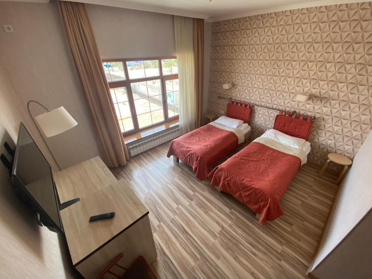 Azimut Hotel Balyktsjy Buitenkant foto