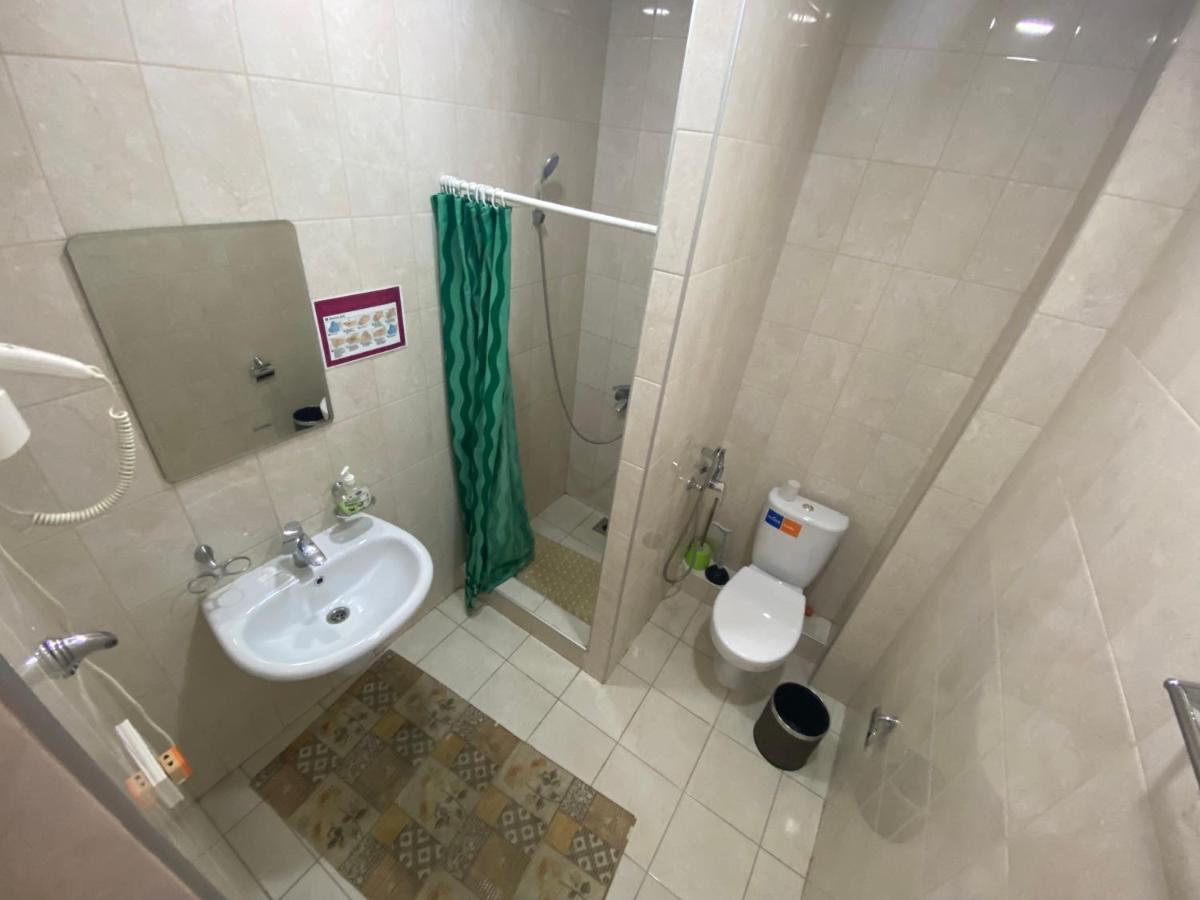 Azimut Hotel Balyktsjy Buitenkant foto